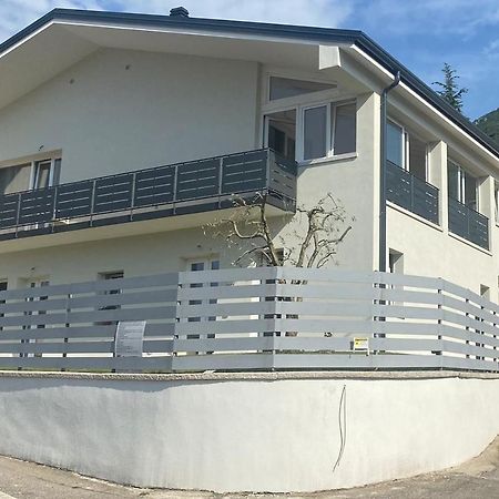 Garda 33 Caprino Veronese Appartement Buitenkant foto