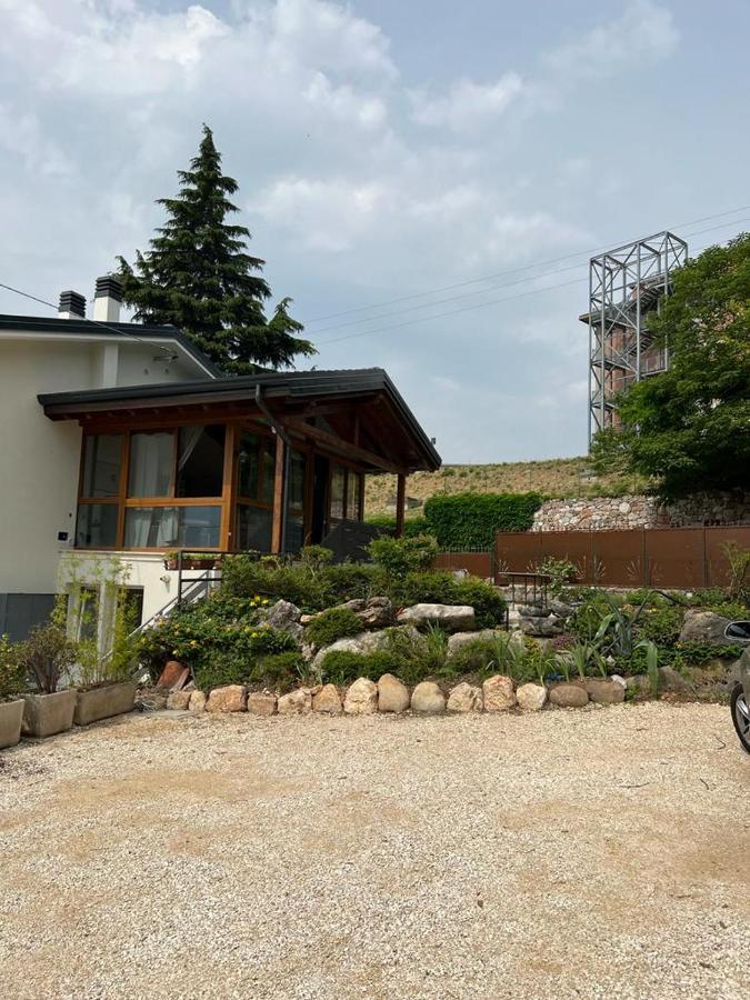 Garda 33 Caprino Veronese Appartement Buitenkant foto