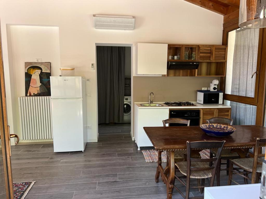 Garda 33 Caprino Veronese Appartement Buitenkant foto