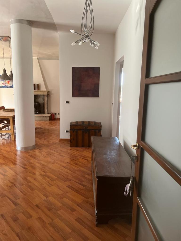 Garda 33 Caprino Veronese Appartement Kamer foto